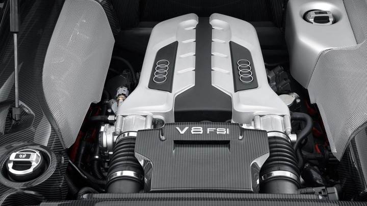 Engine Closeup Of 2006 Audi R8